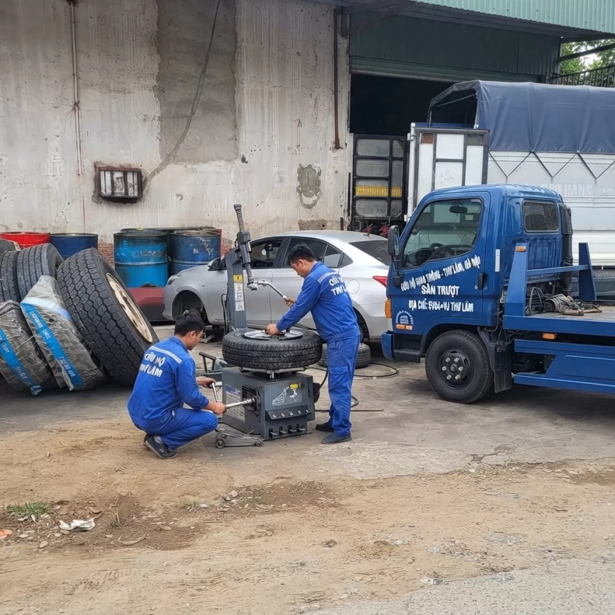 Câu Kích Bình Ắc Quy Lưu Động Cẩu Kéo Ô Tô Đông Anh
