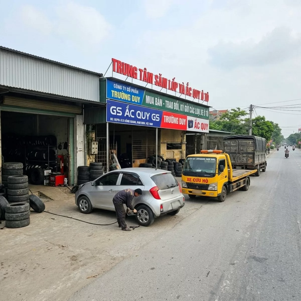 Cứu Hộ Lốp Kích Bình Lưu Động Nam Trực