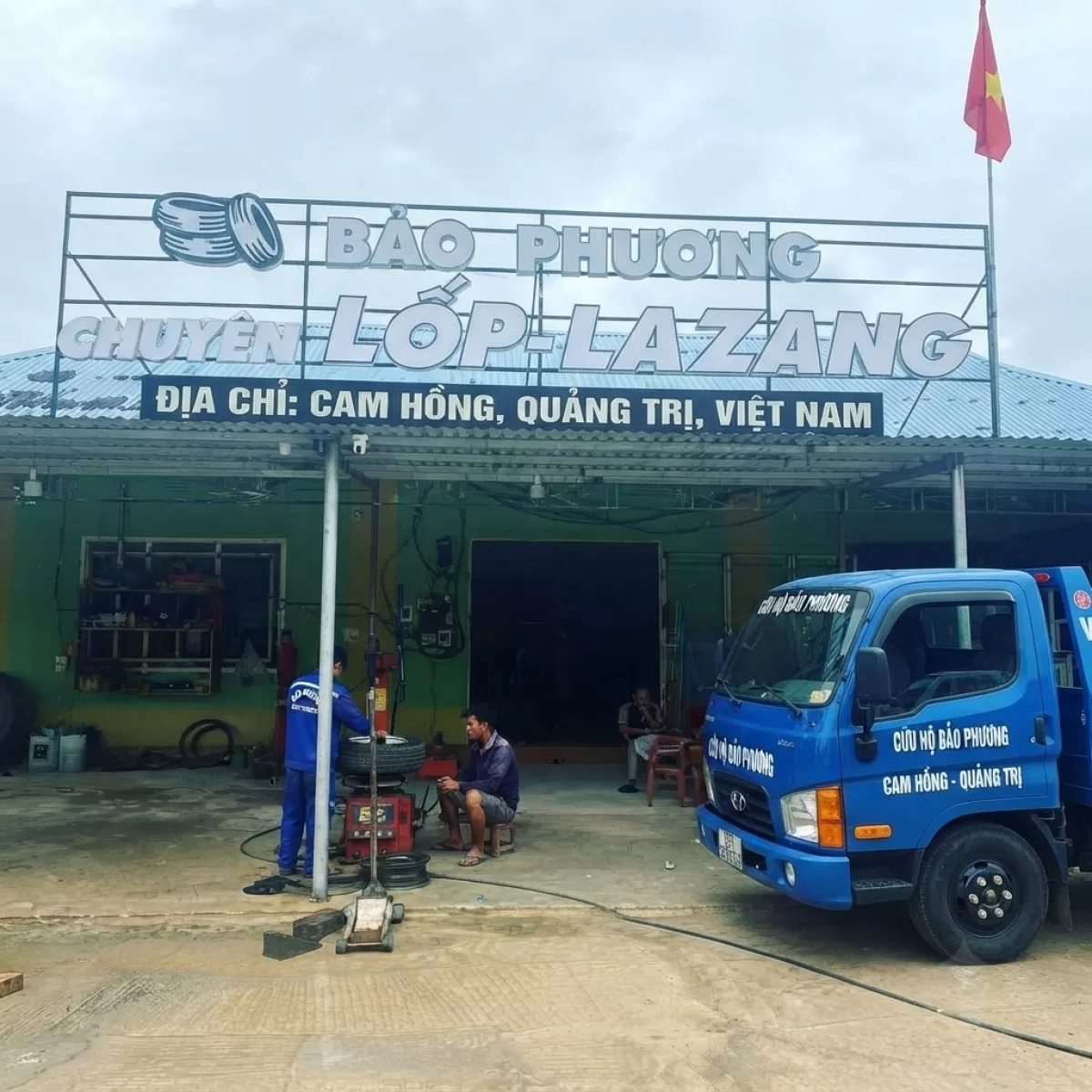 VÁ VỎ LƯU ĐỘNG THAY BÌNH ACC QUY LỆ THỦY