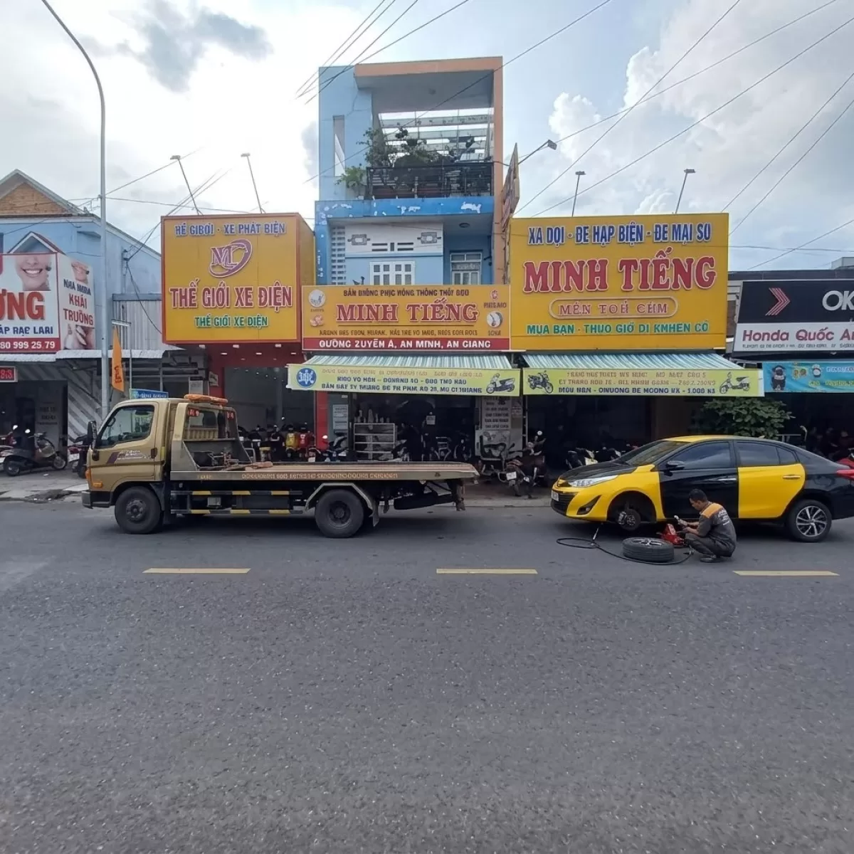 CỨU HỘ Ô TÔ VÁ VỎ LƯU ĐỘNG THỨ 11