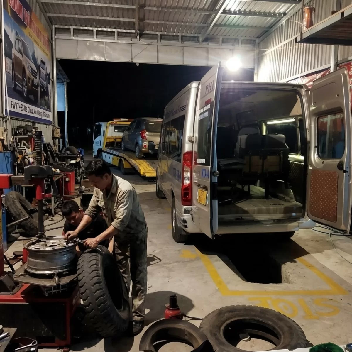 GARA VÁ VỎ LƯU ĐÔNG AN ĐỊNH 24H