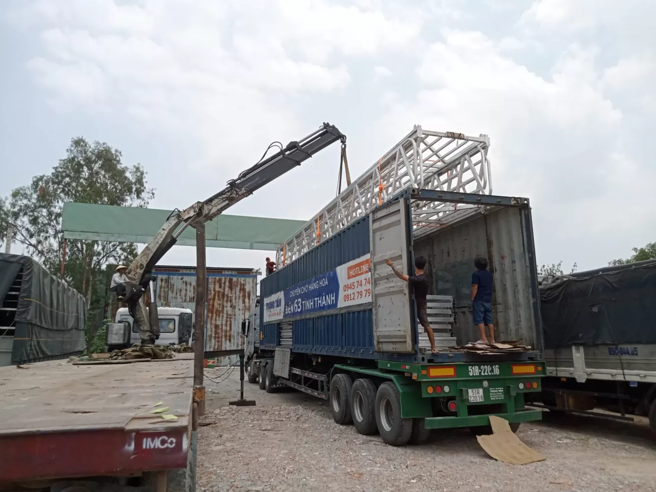 Thuê xe kéo tại Gara Đức Vĩnh Phúc
